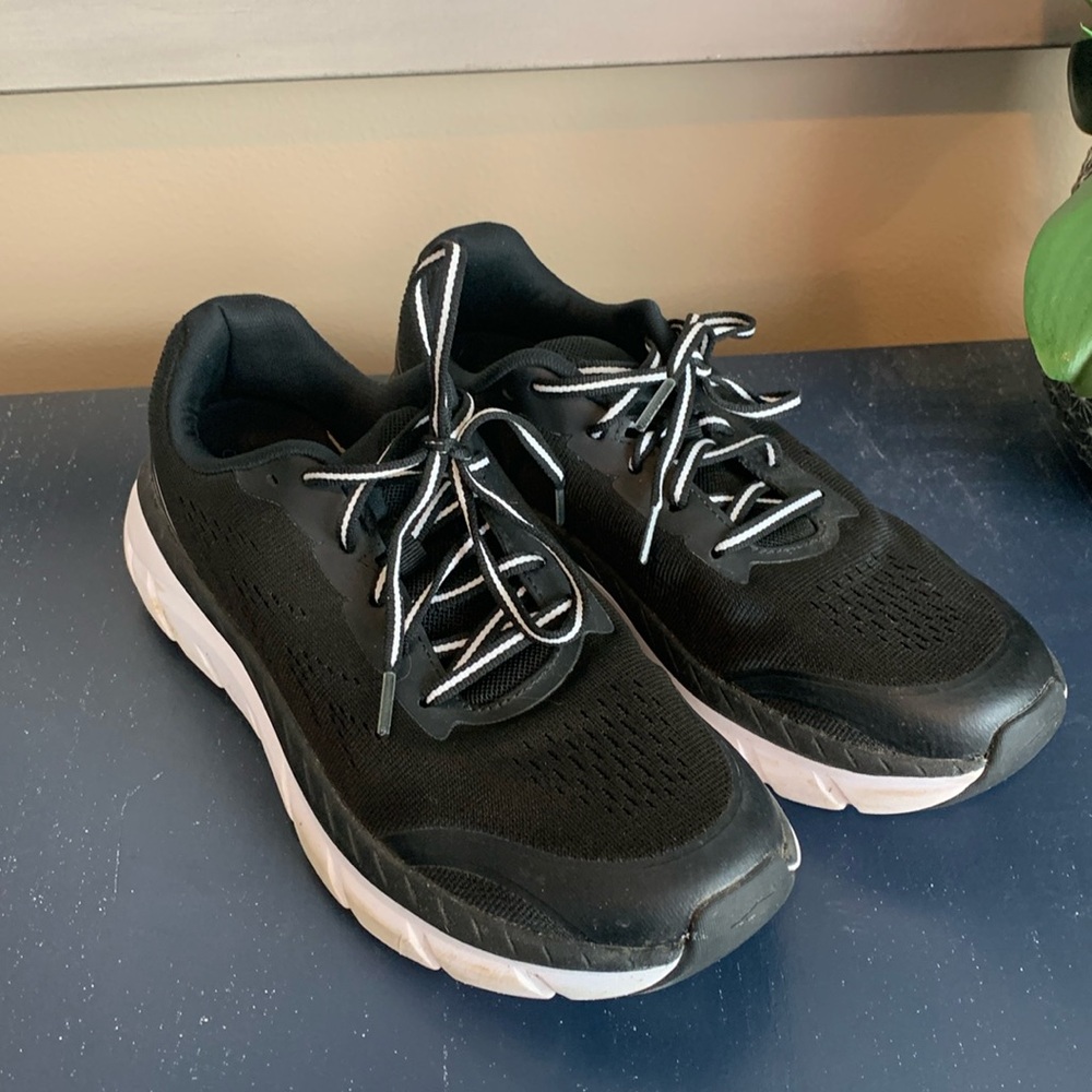 Avia Women’s Athletic Trainer Sneakers Black Size 8.5